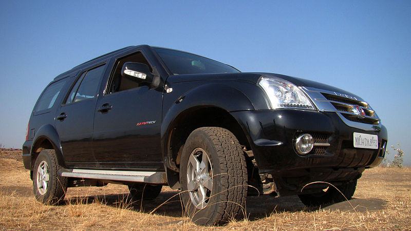 Illustration for article titled Your guide to utilitarian Indian body-on-frame manual diesel 4x4s